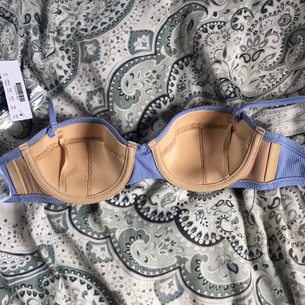 NWT Underwire Piqué nylon bikini top with rickrack - Picture 3 of 6